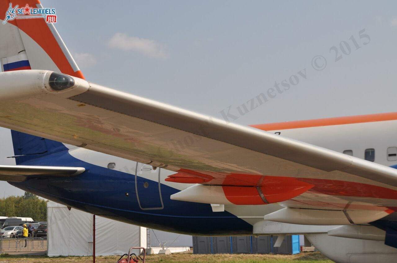 Il-114_285.jpg