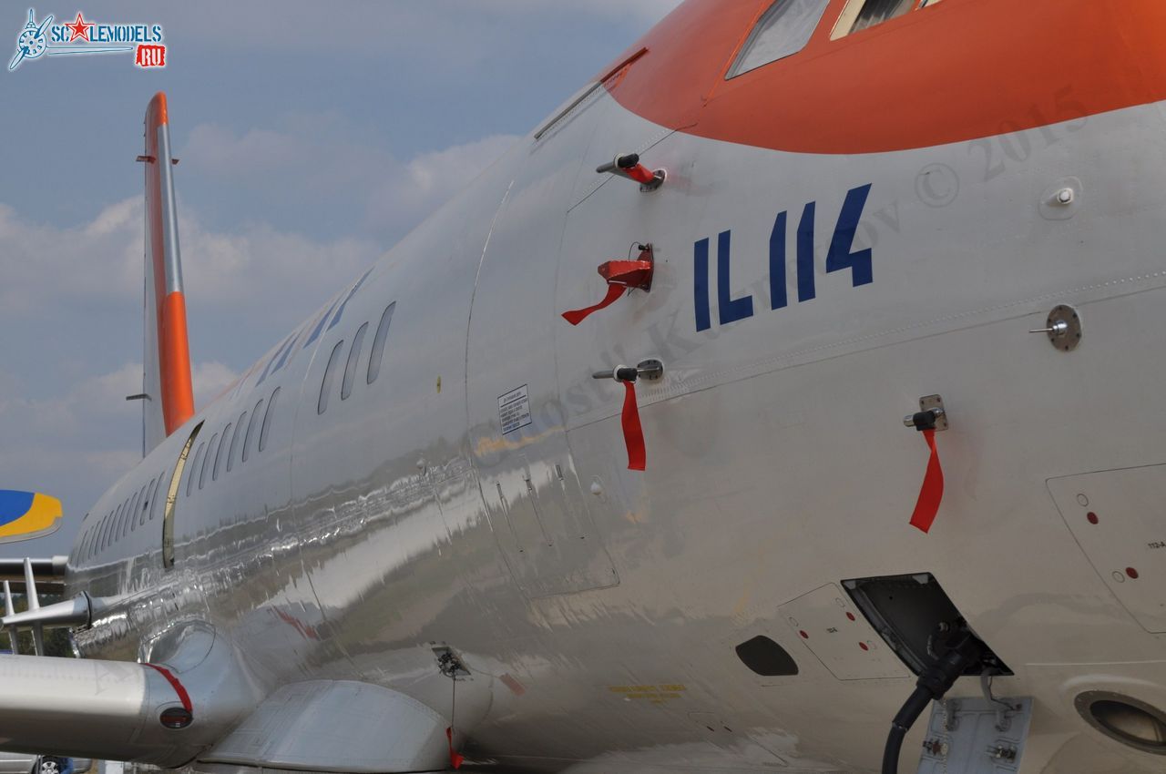 Il-114_67.jpg