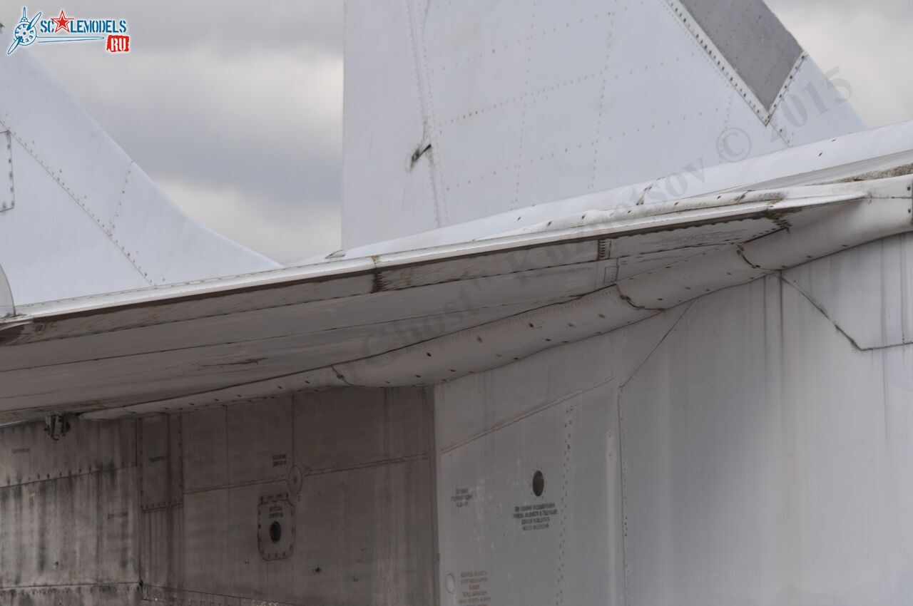 MiG-25BM_50.jpg