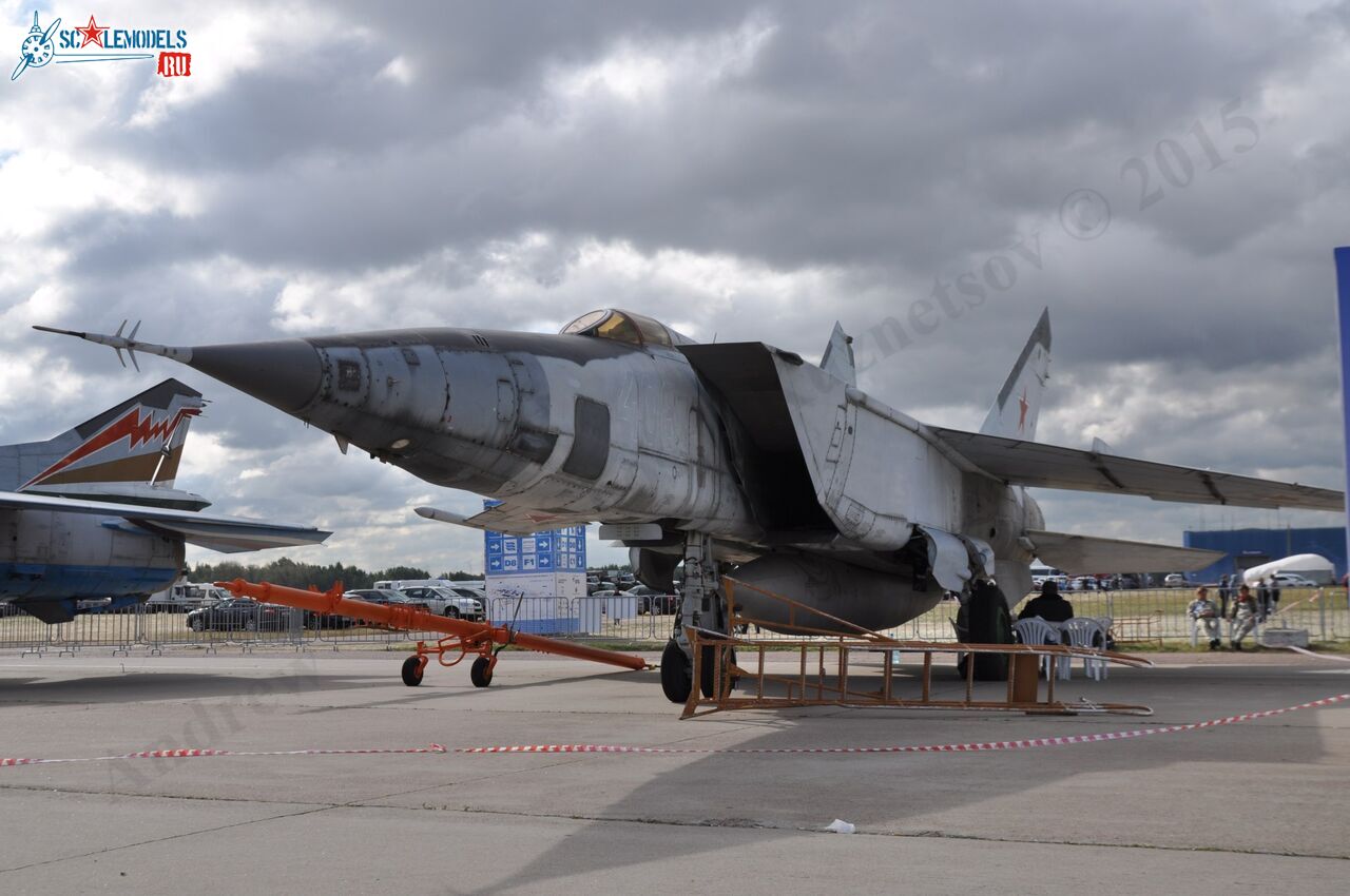 MiG-25BM_61.jpg