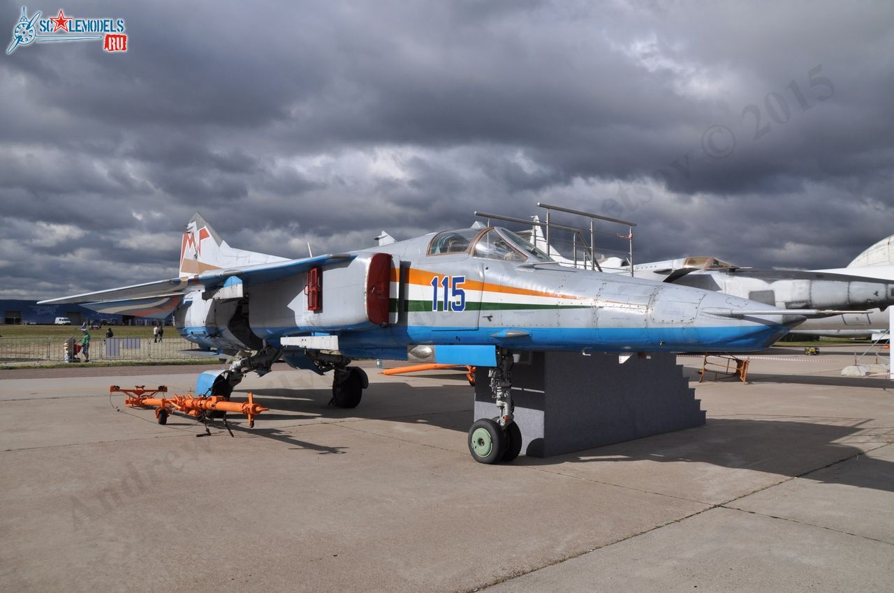 MiG-27M_0.jpg