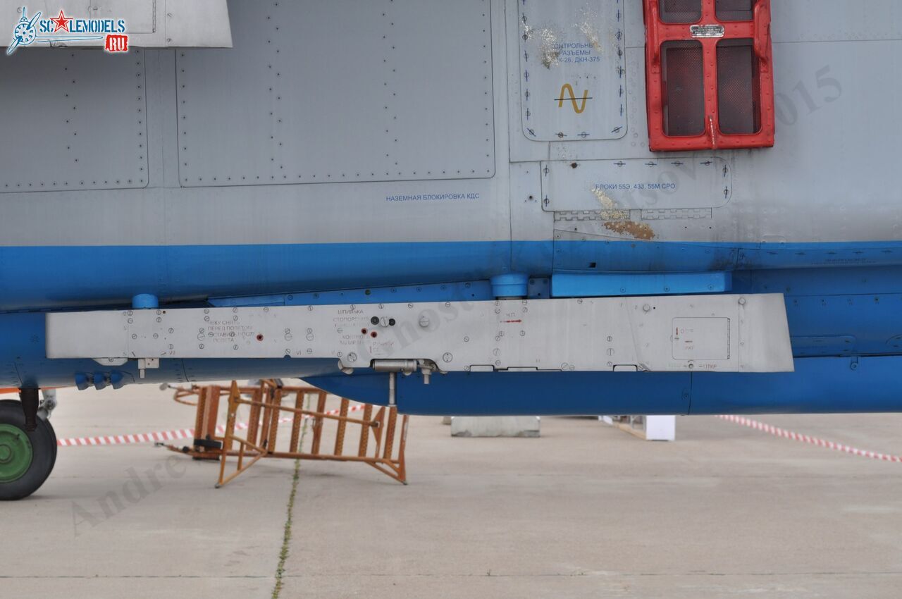 MiG-27M_104.jpg