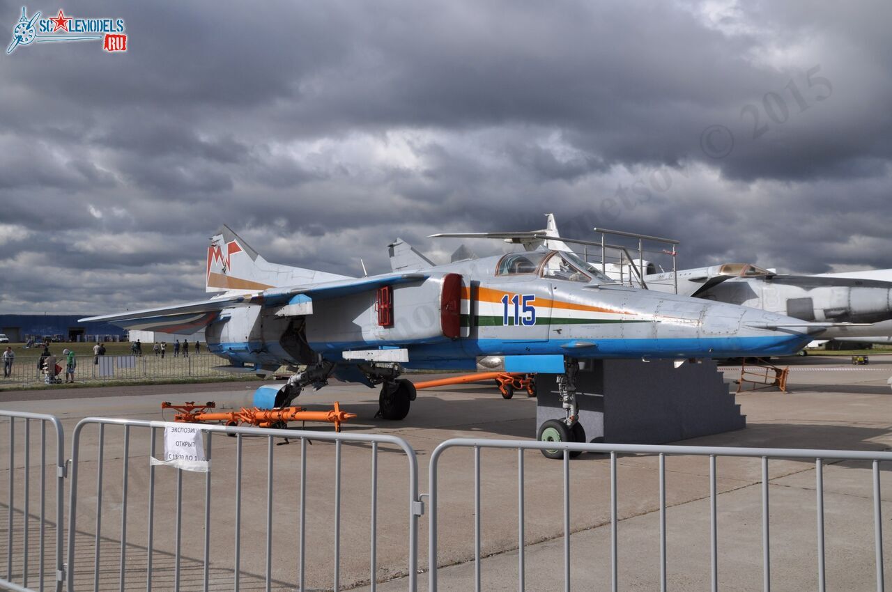 MiG-27M_234.jpg
