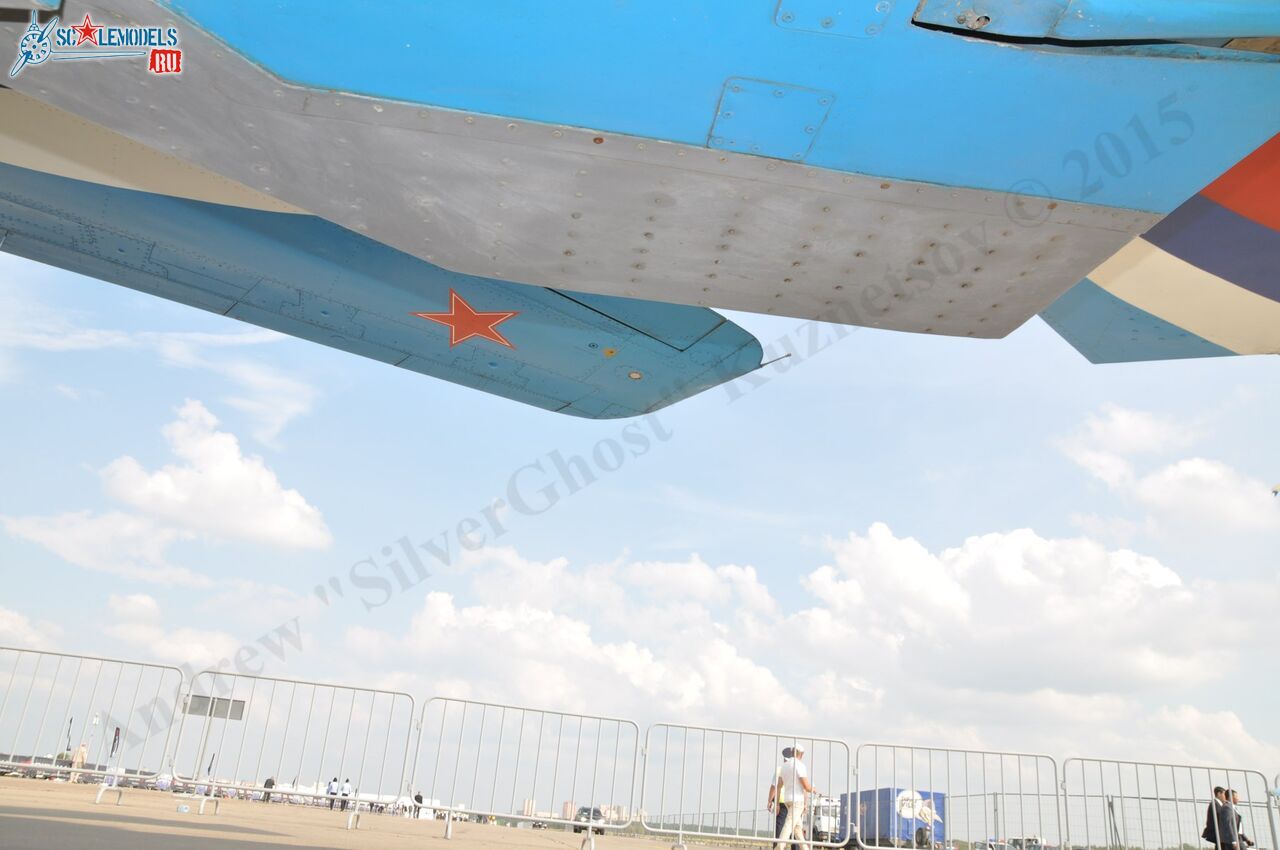 MiG-27M_370.jpg
