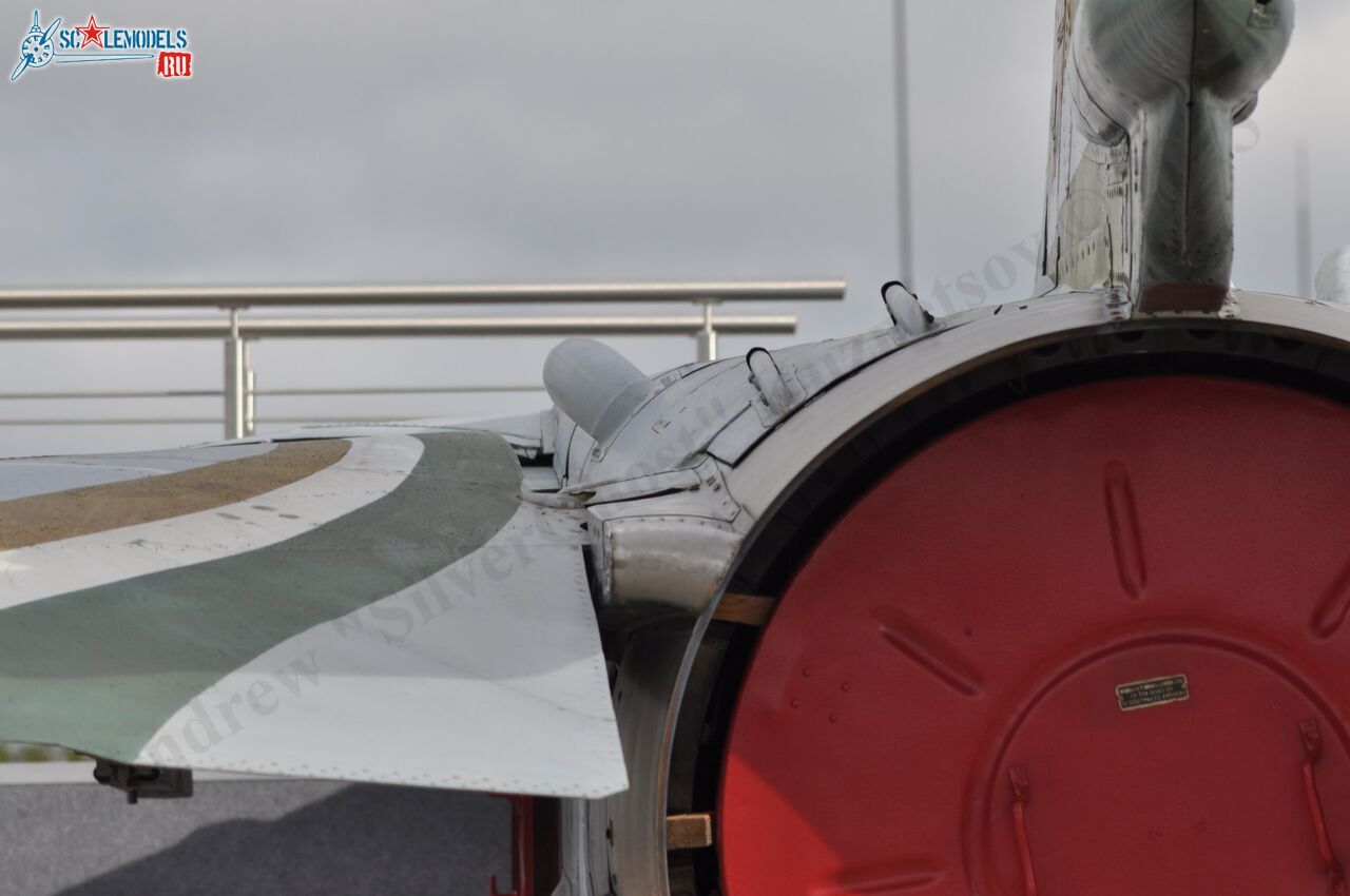 MiG-27M_41.jpg