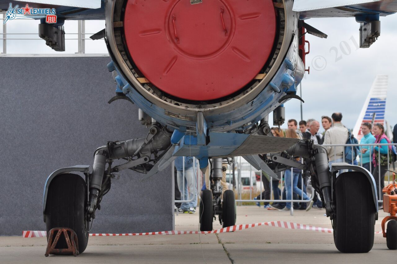 MiG-27M_44.jpg
