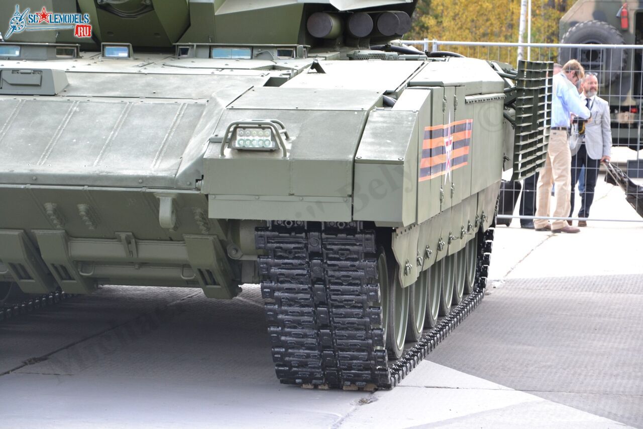 T-14_Armata_12.jpg