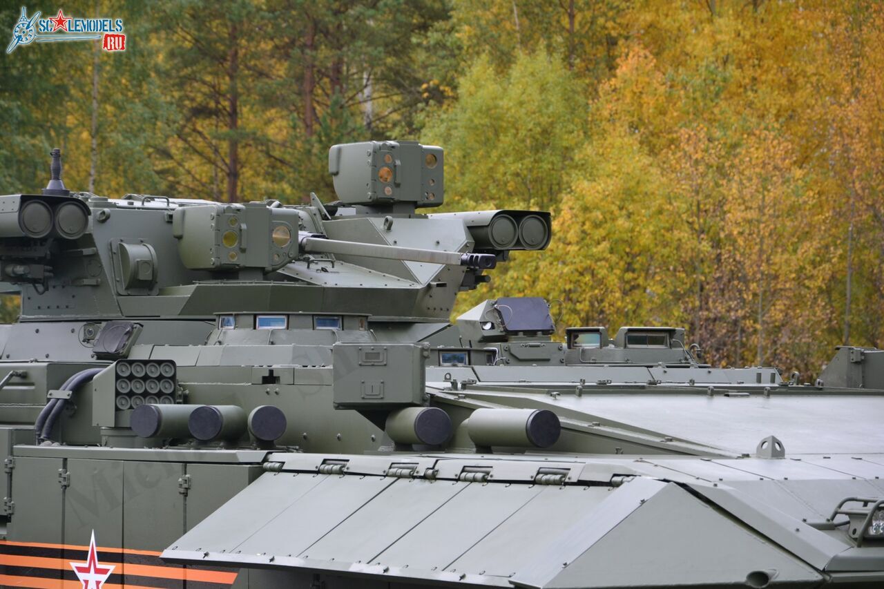 T-15_Armata_2.jpg