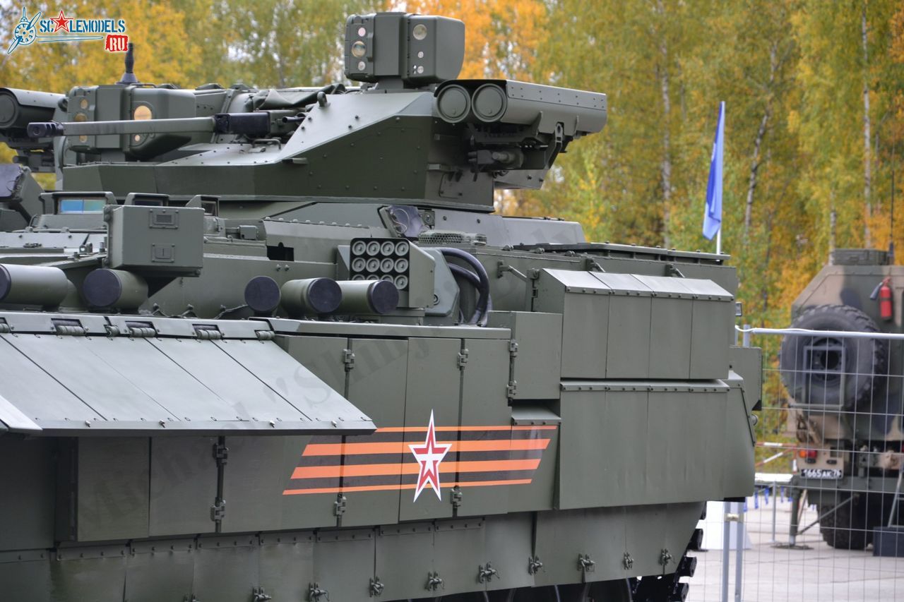 T-15_Armata_29.jpg