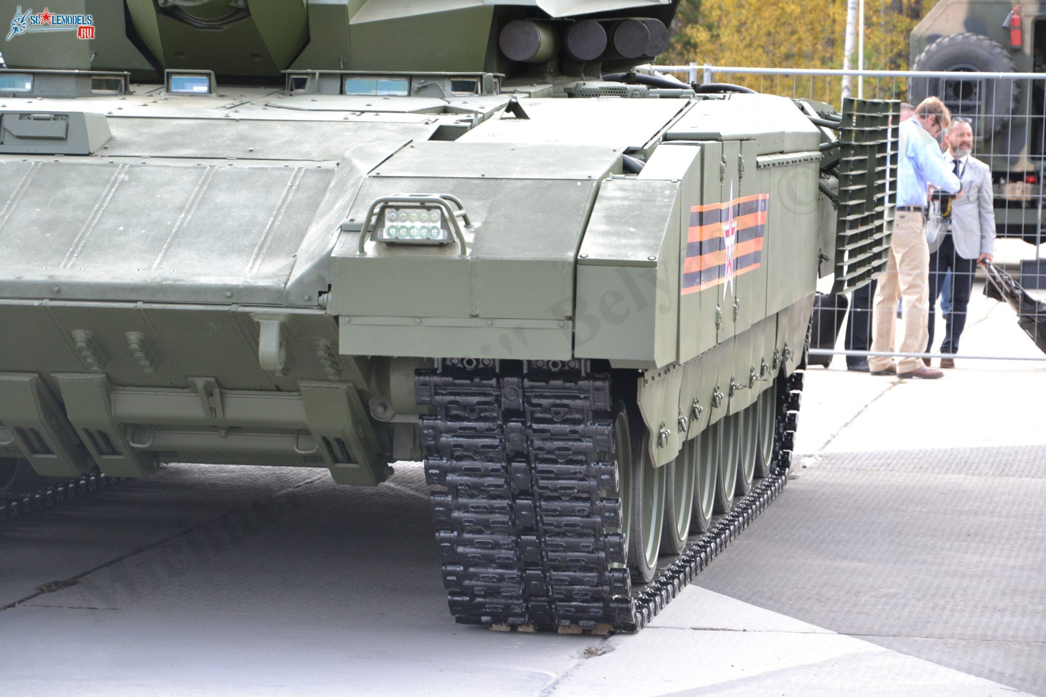 T-14_Armata_12.jpg