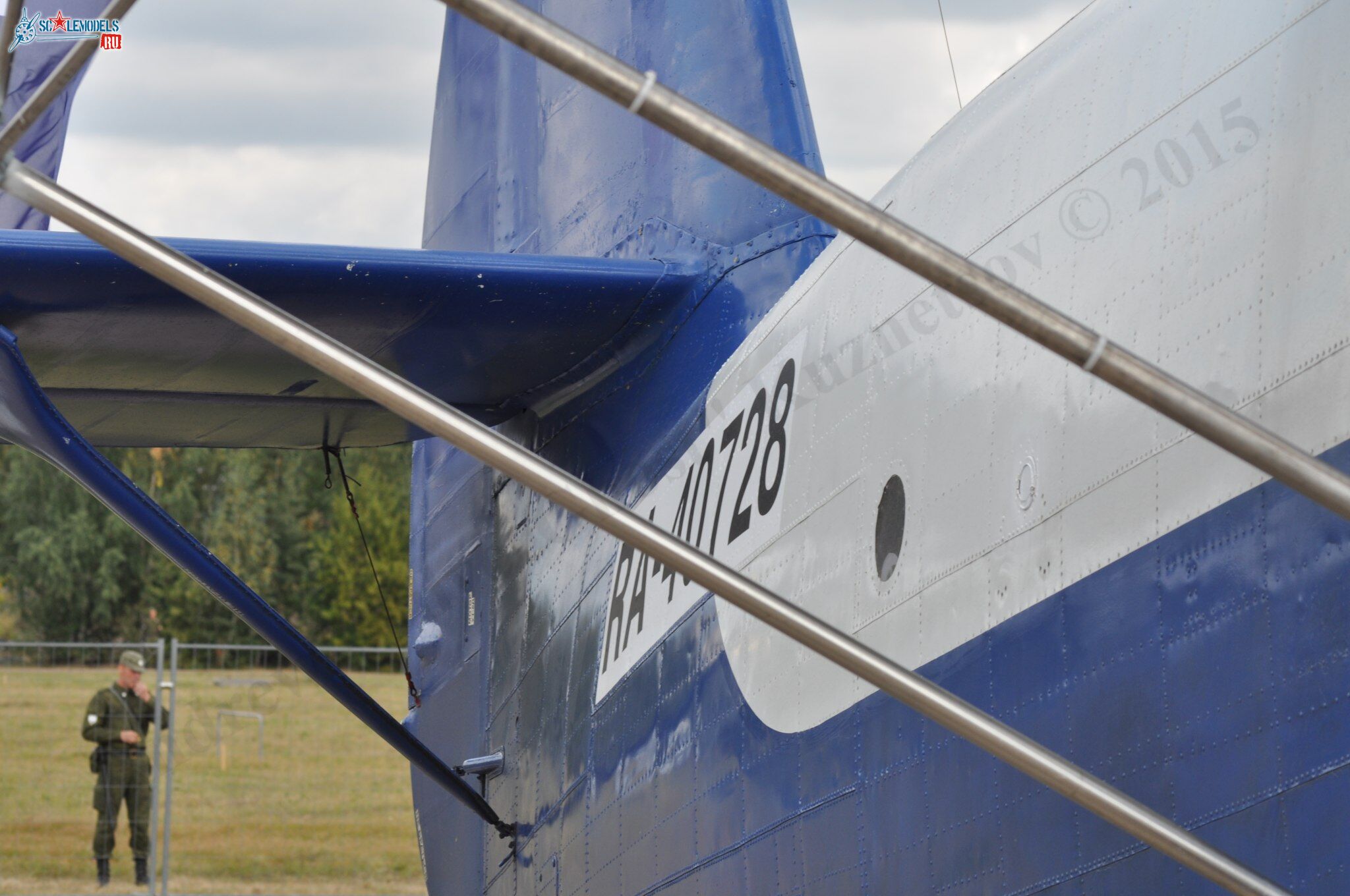 TR-301_RA-40728120.jpg