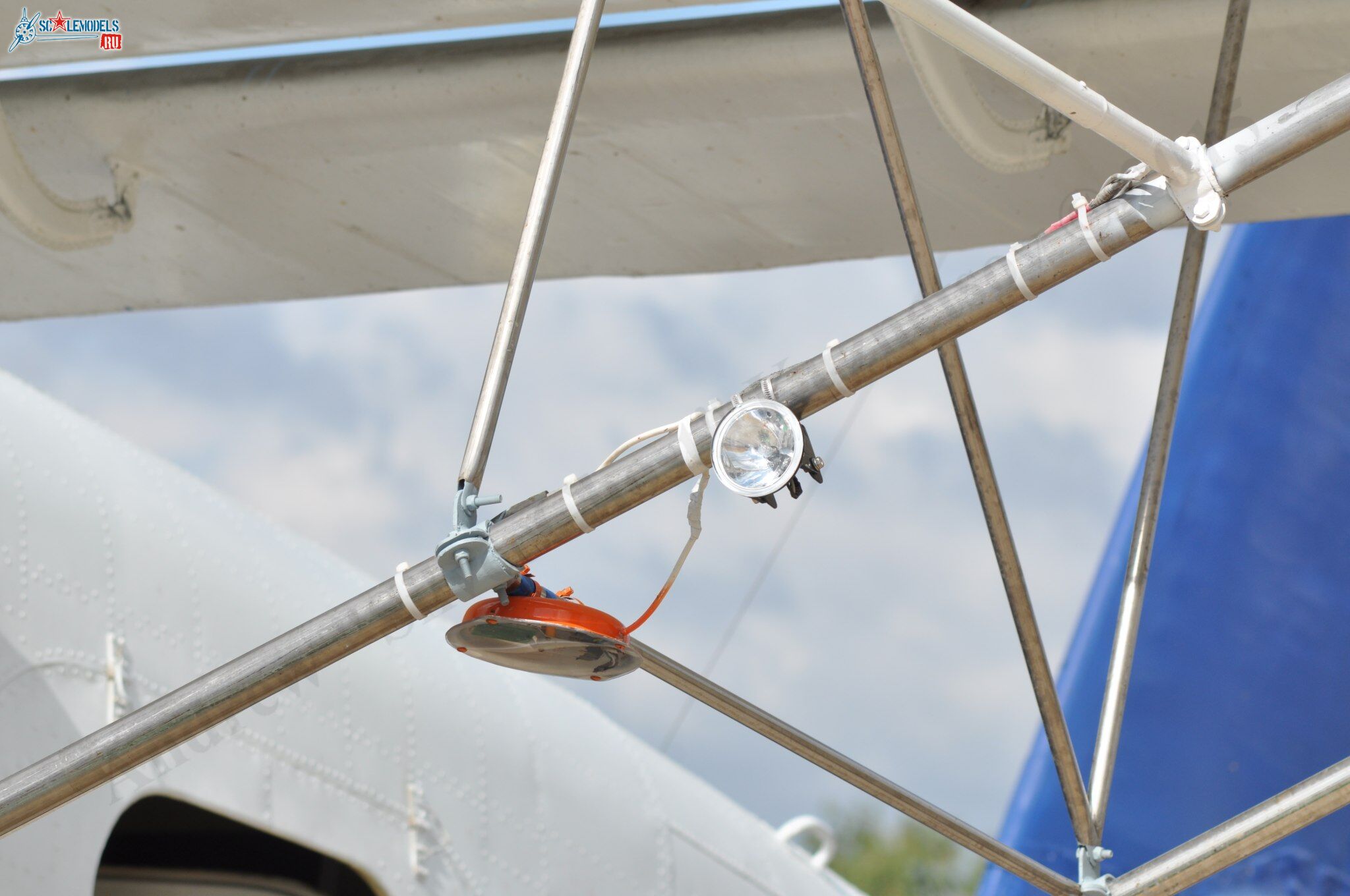 TR-301_RA-4072866.jpg