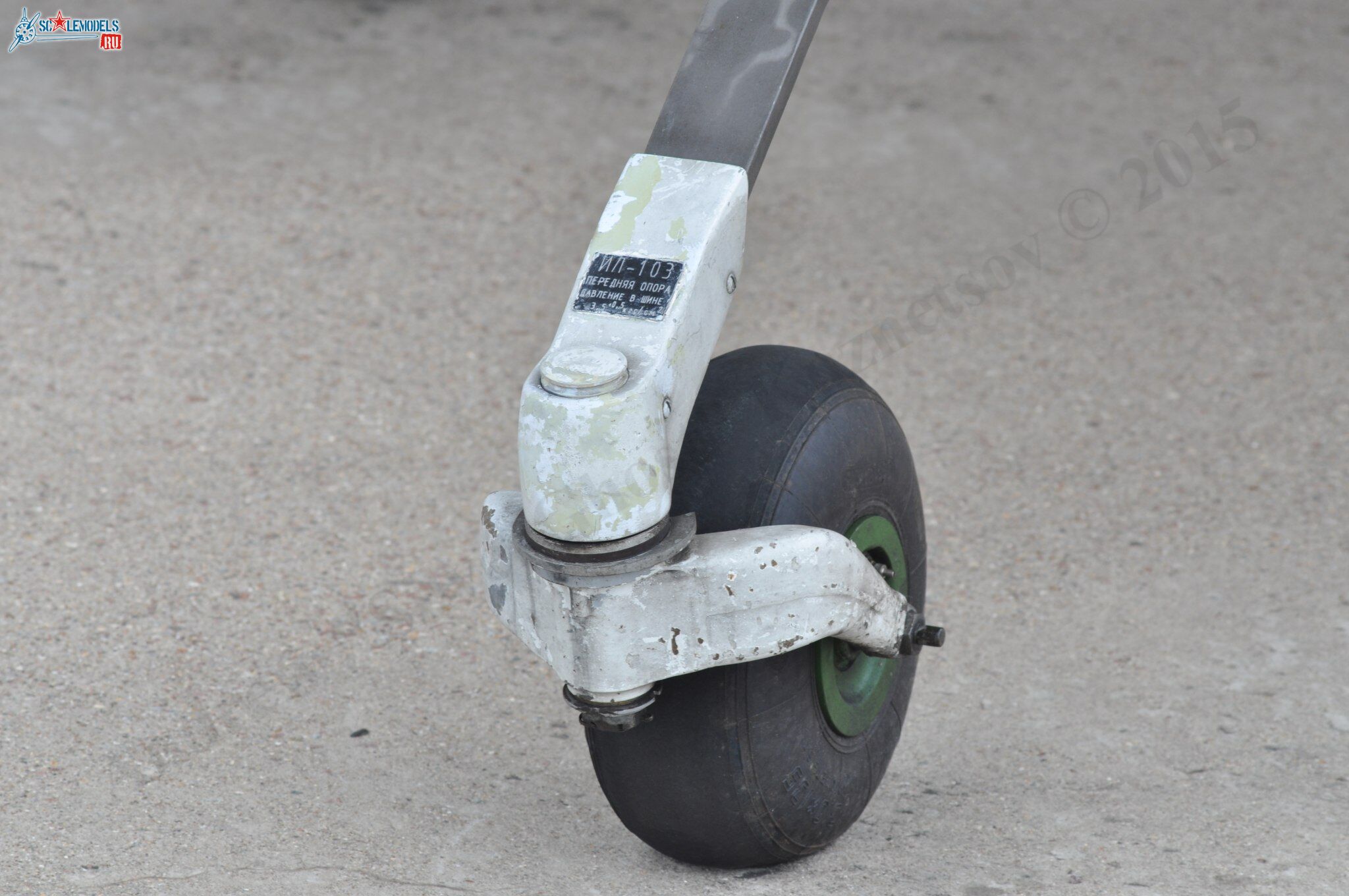 Il-103_105.jpg
