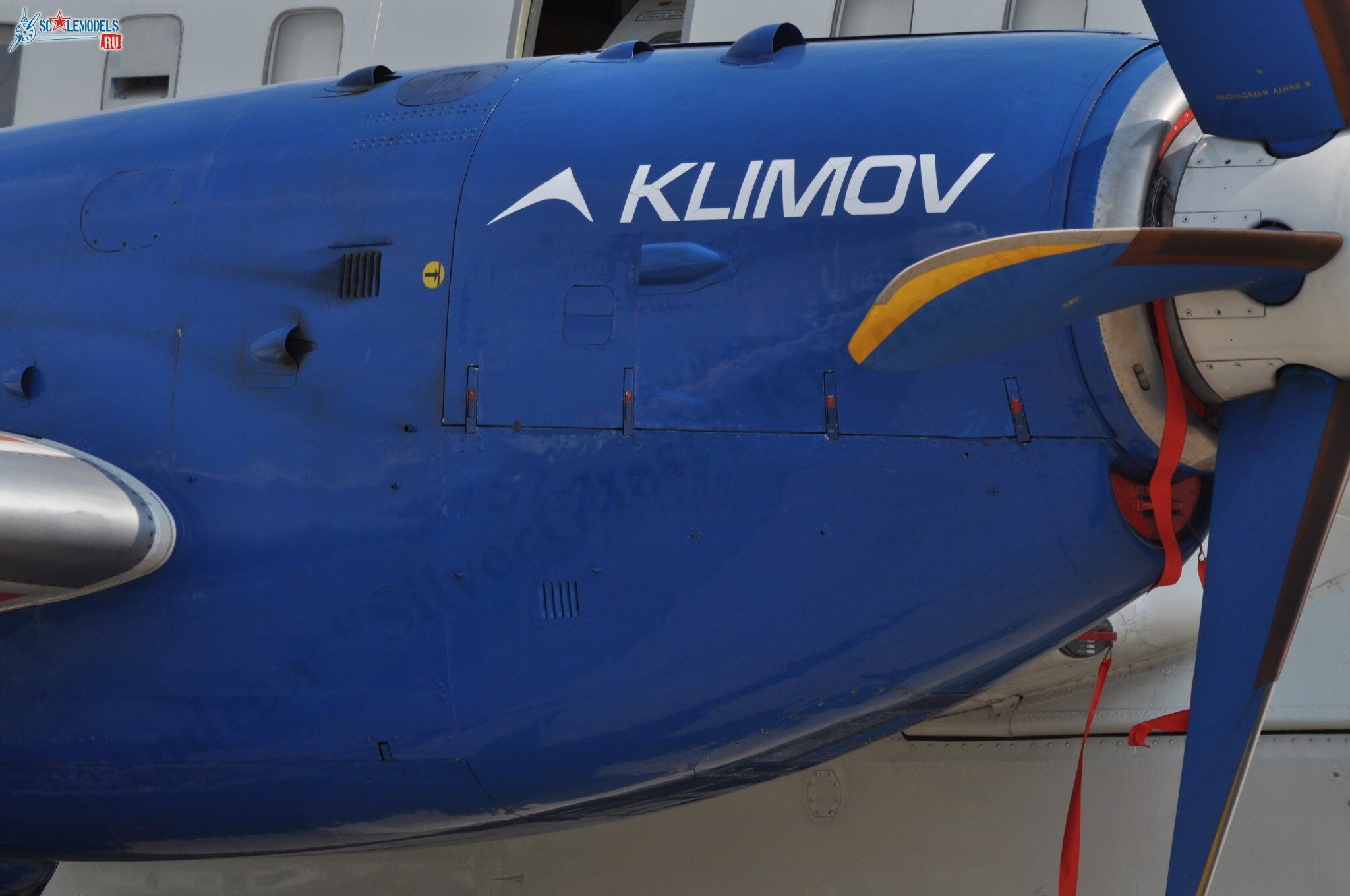 Il-114_11.jpg