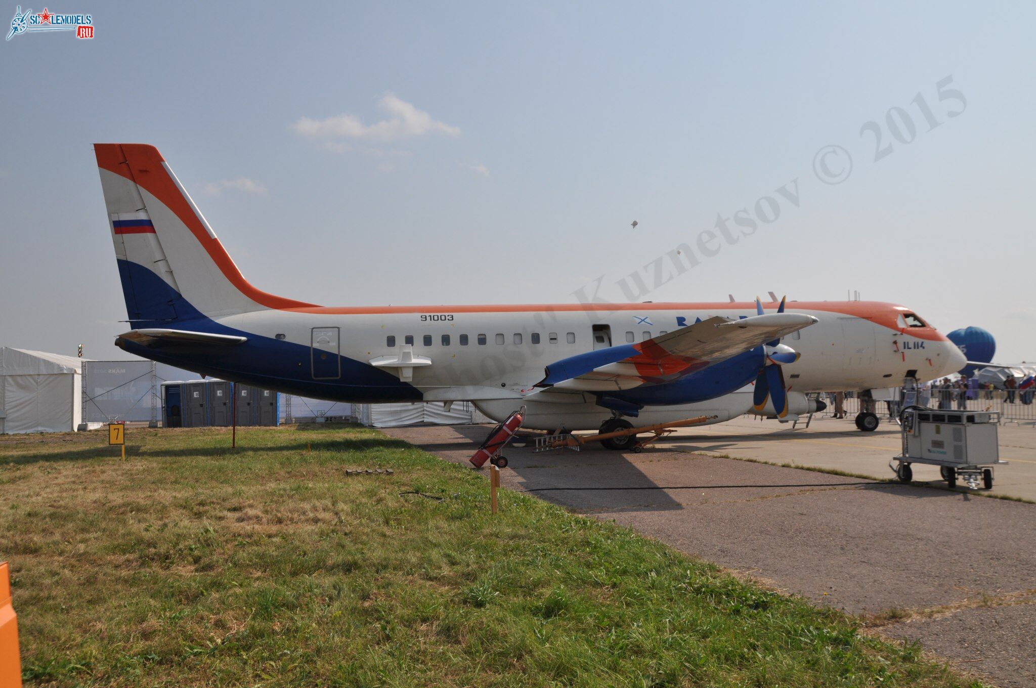 Il-114_238.jpg