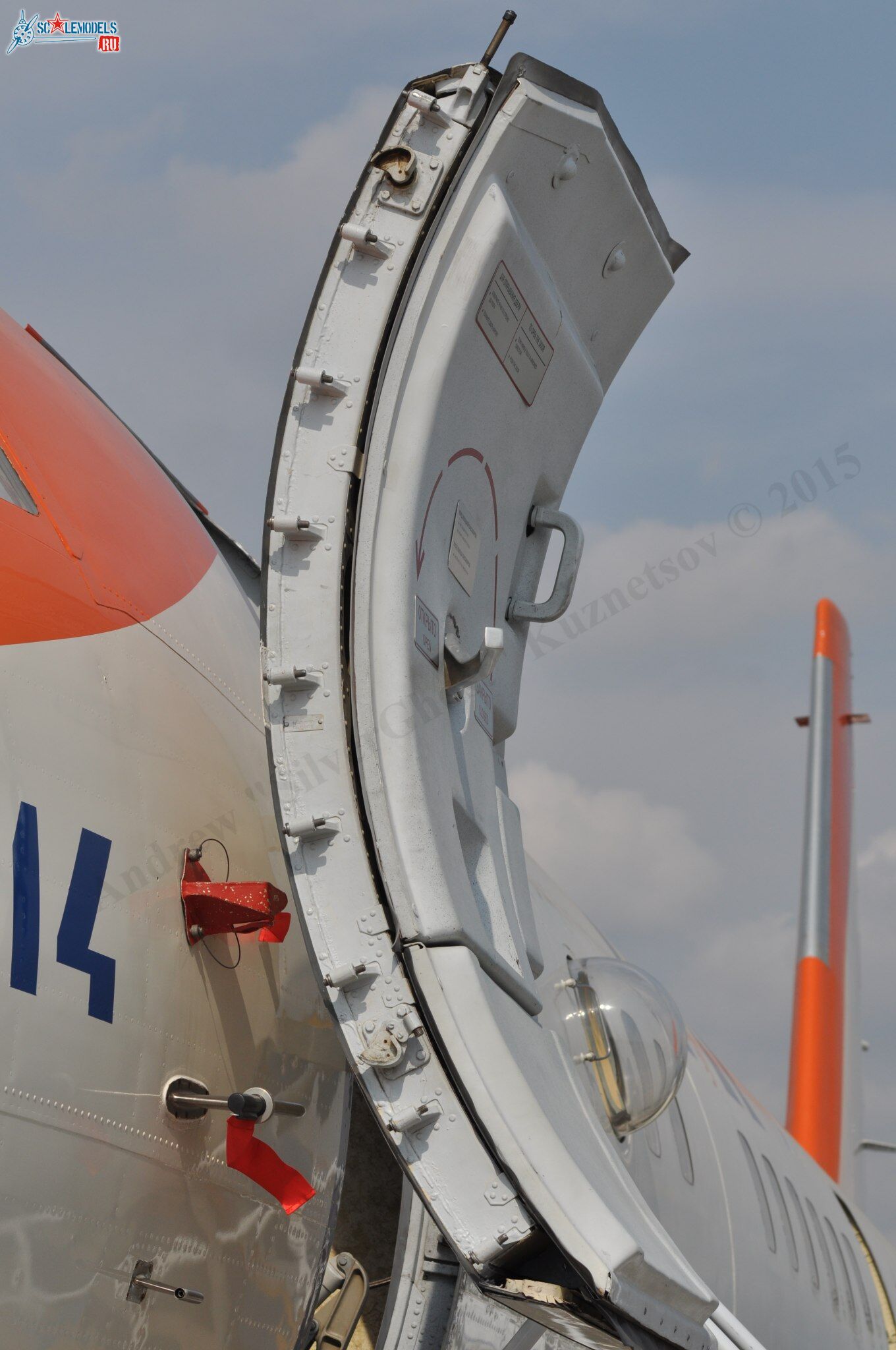Il-114_97.jpg