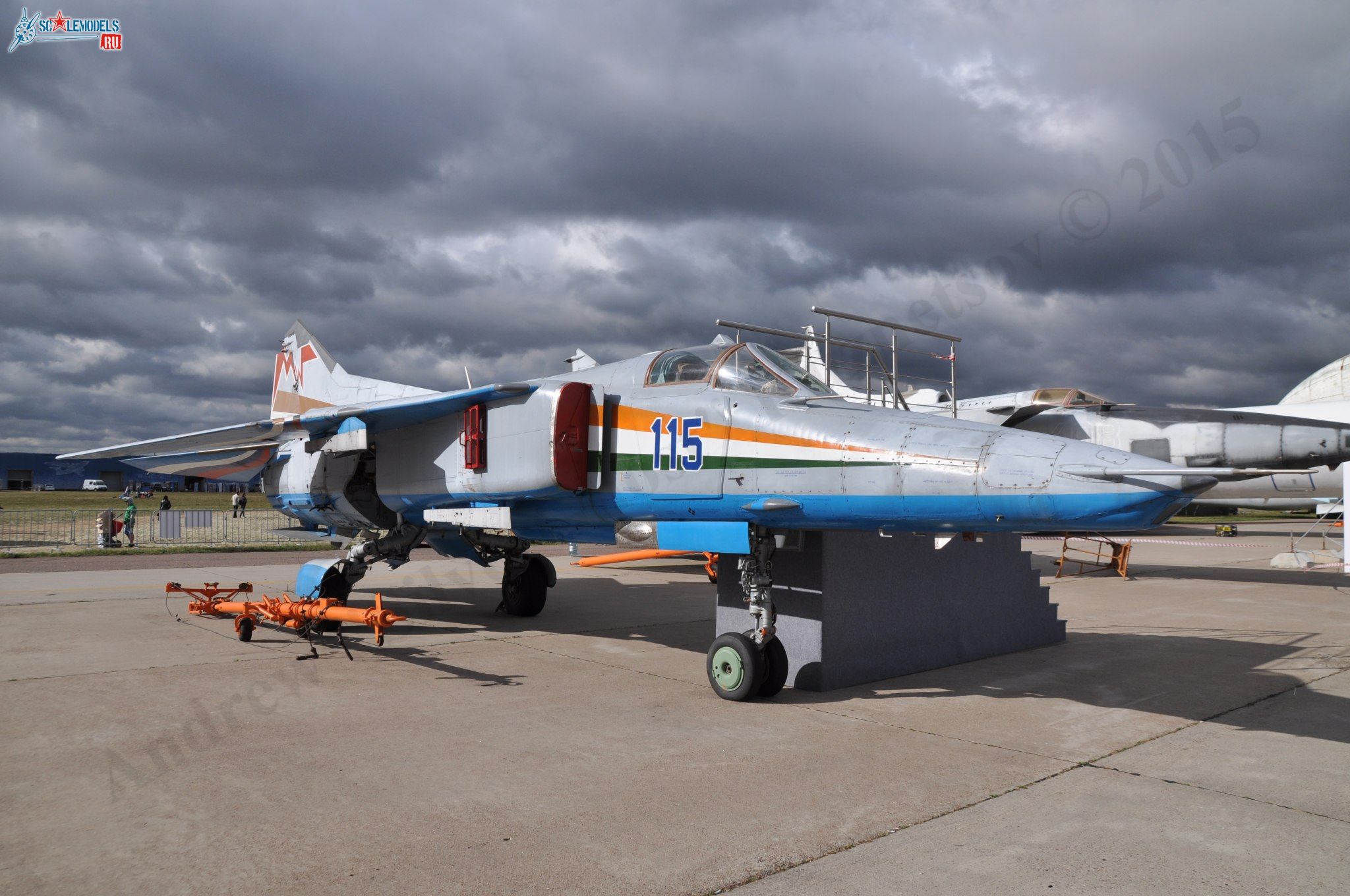 MiG-27M_0.jpg