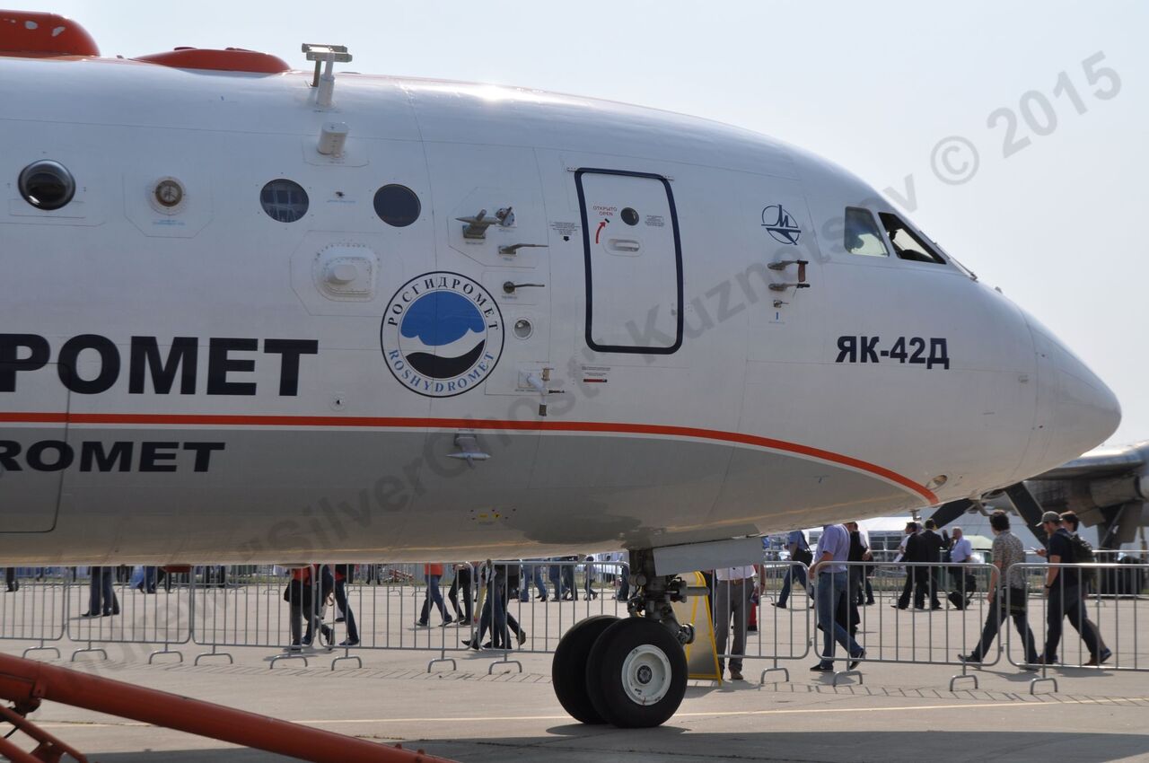 Yak-42LL_133.jpg