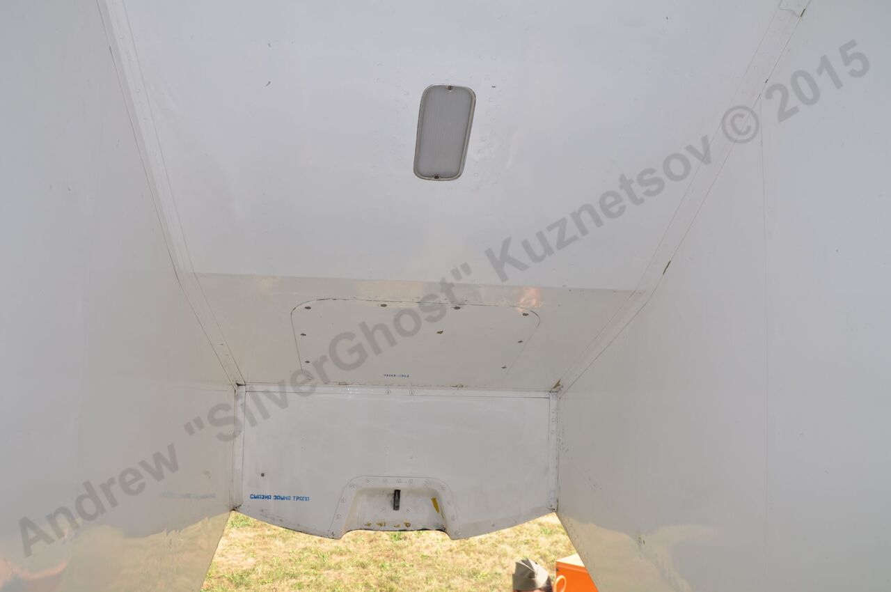 Yak-42LL_244.jpg