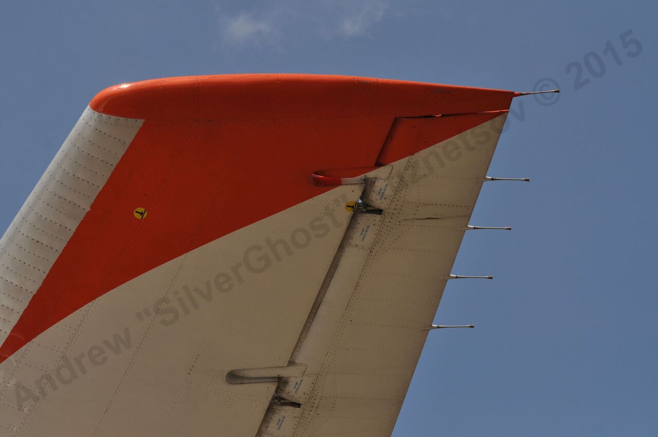 Yak-42LL_256.jpg