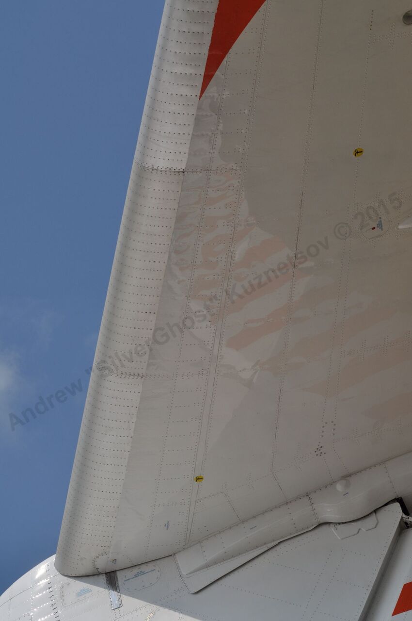 Yak-42LL_258.jpg