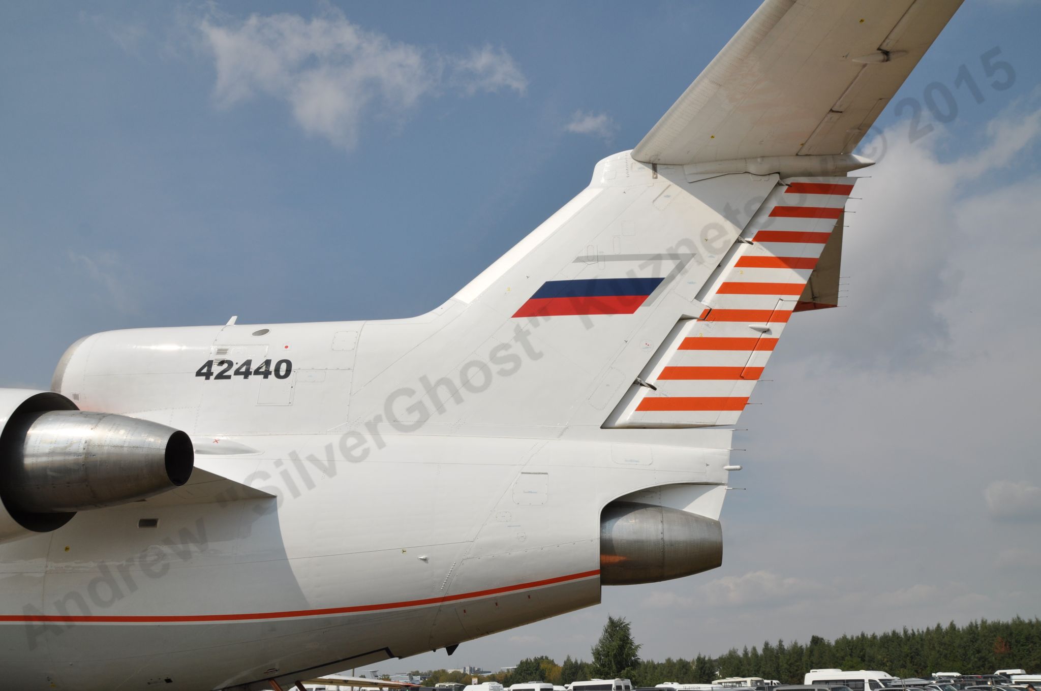 Yak-42LL_271.jpg