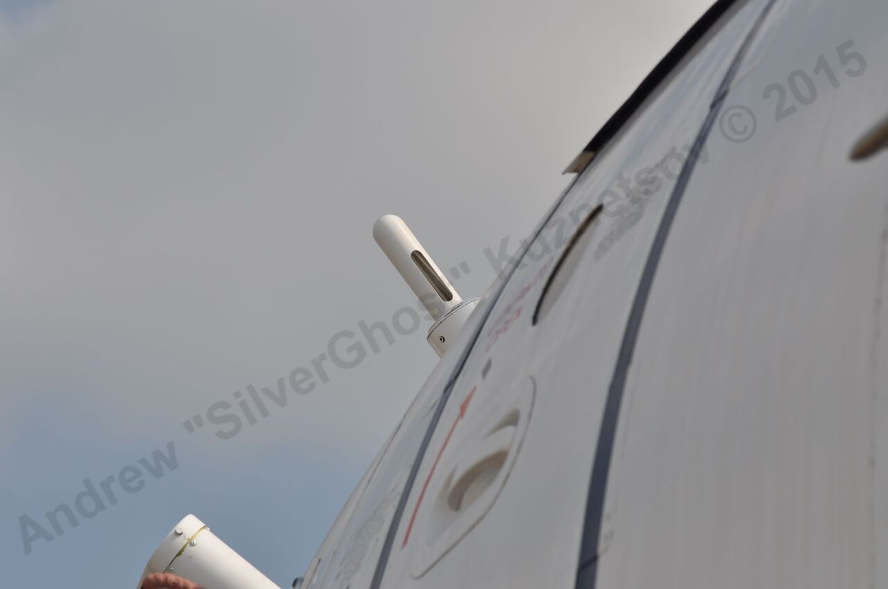 Yak-42LL_379.jpg