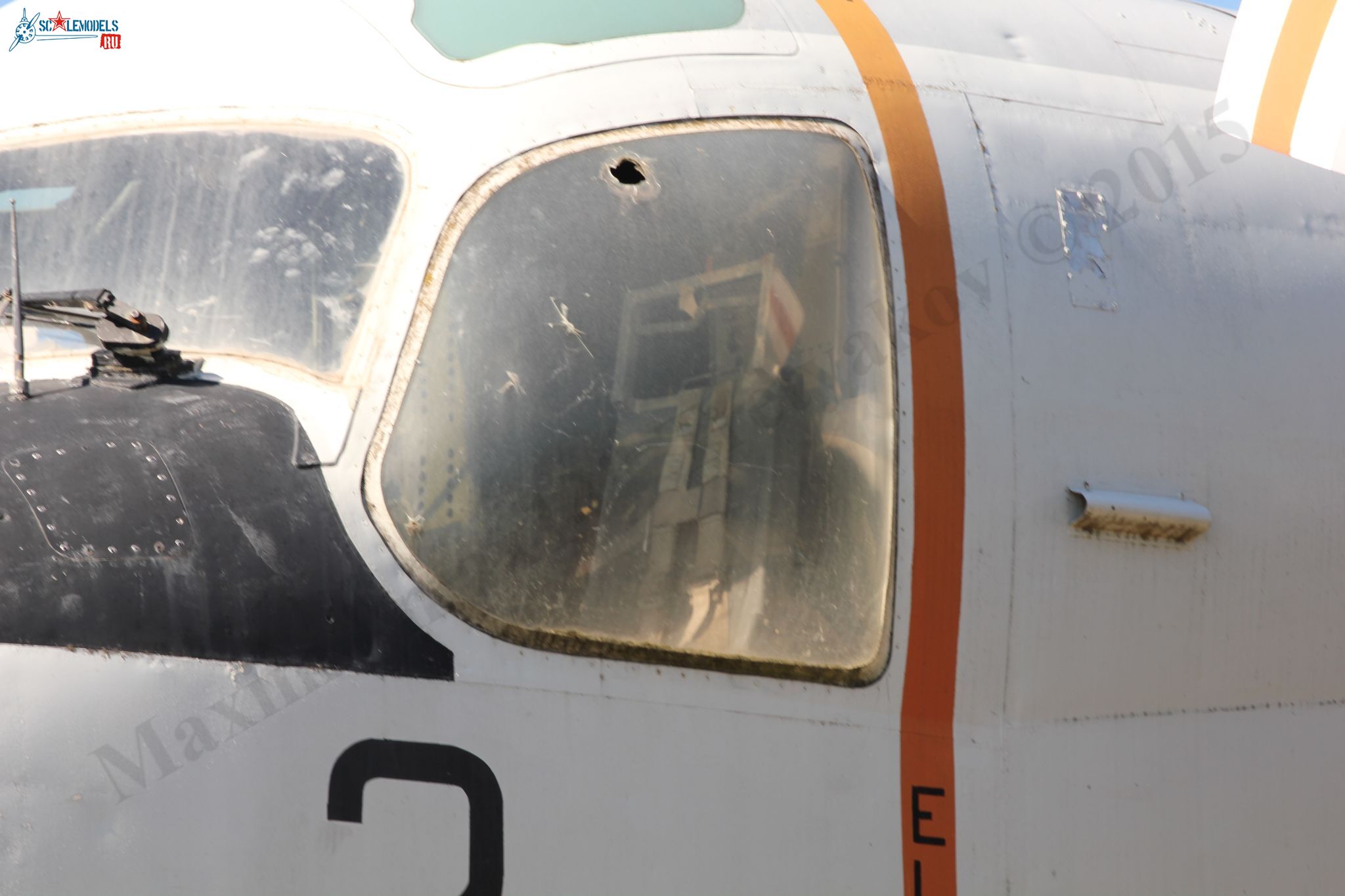Grumman_S-2F_Tracker_88.jpg