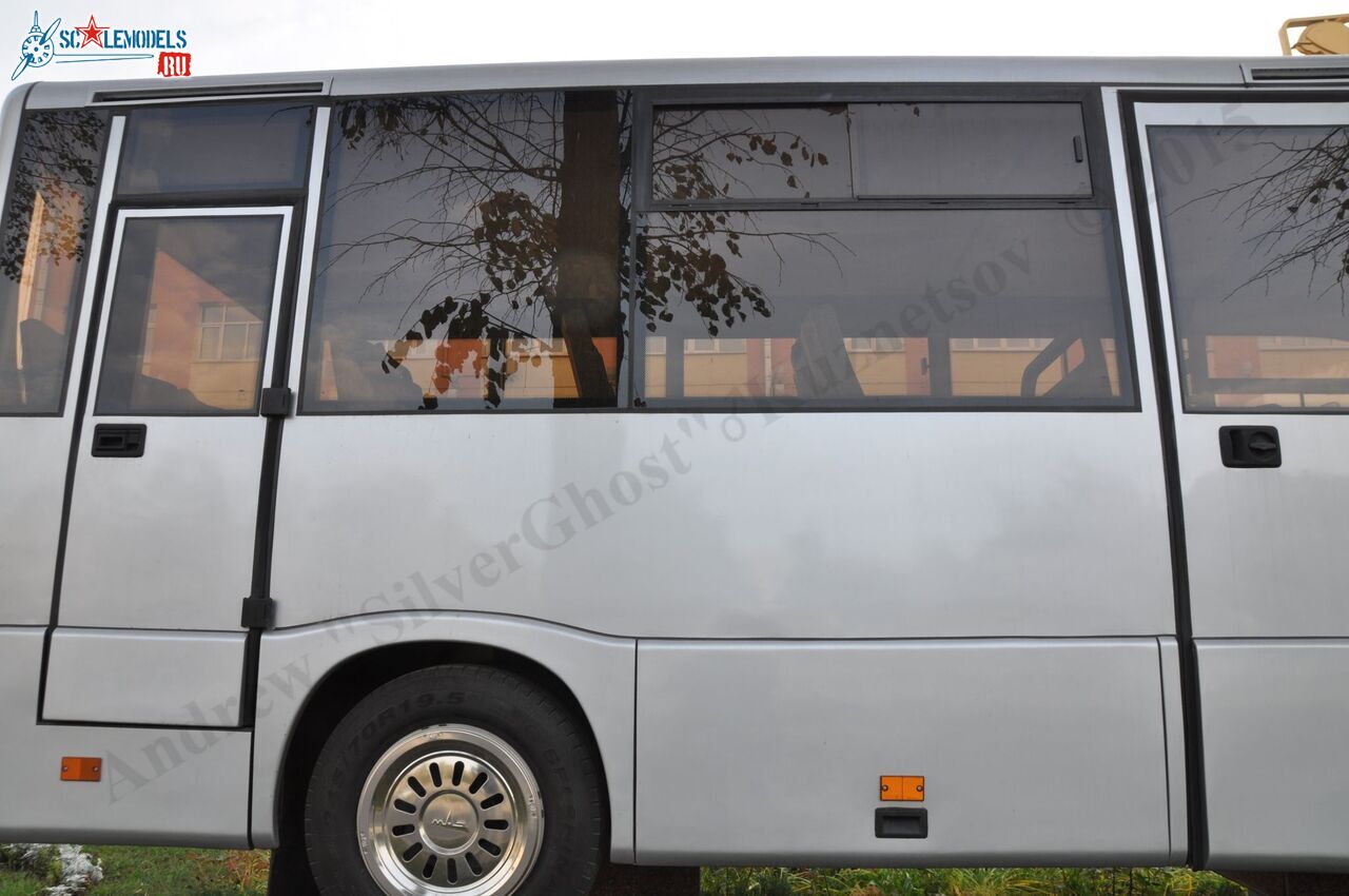 MAZ-204_90.jpg