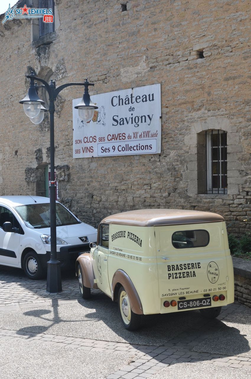 Savigny_le_Beaune_collection_2.jpg