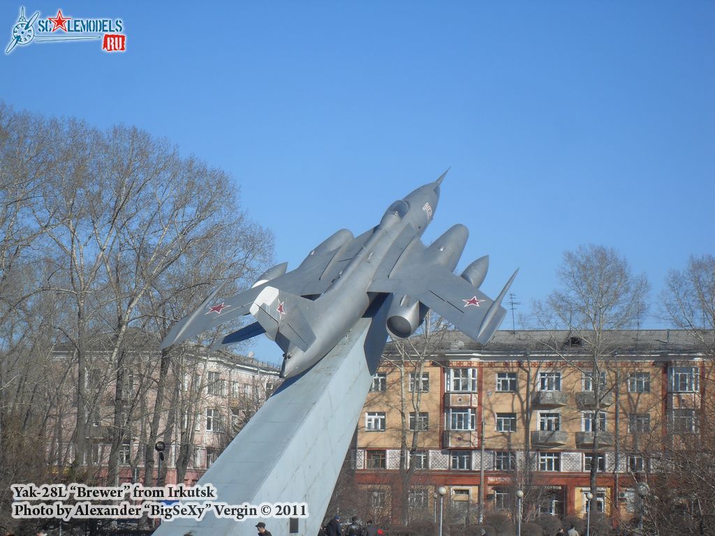 Yak-28L_39.JPG