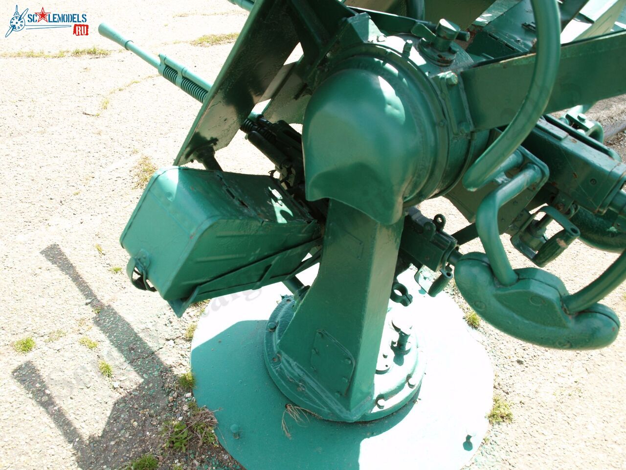 14,7-mm_AA-gun_14.jpg