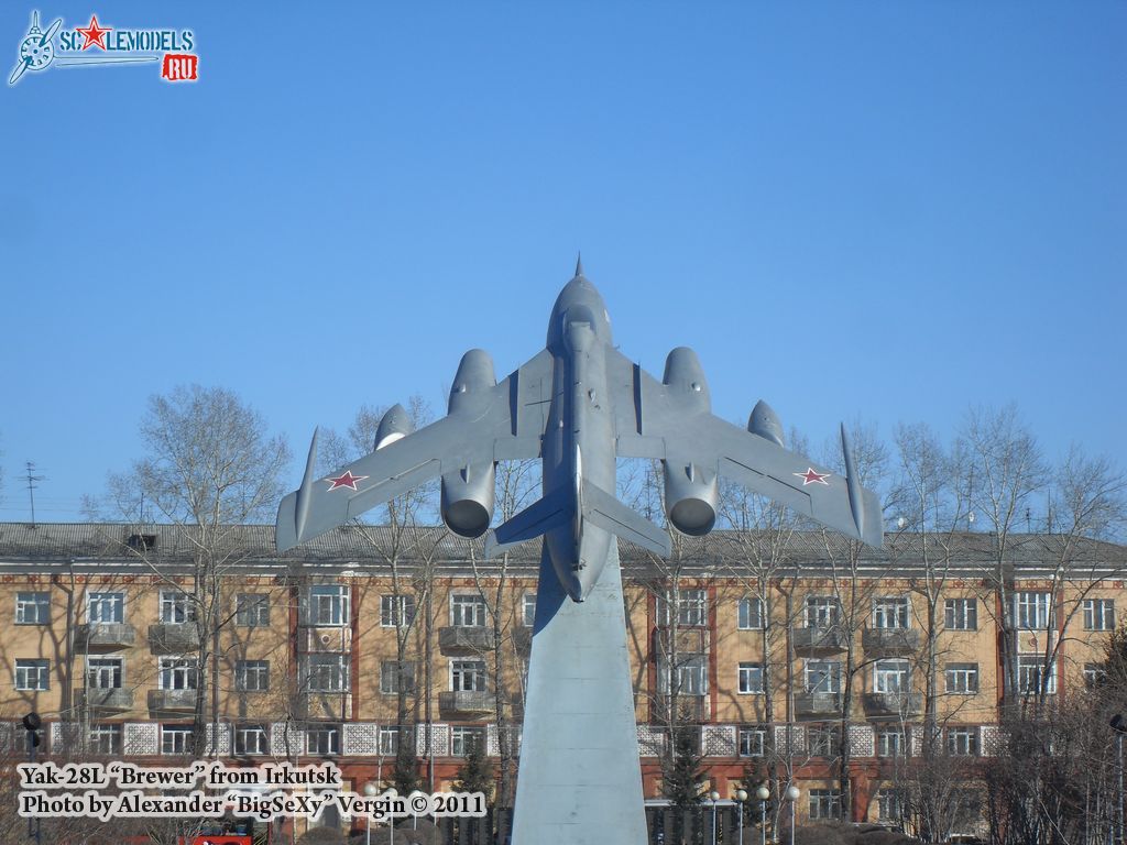 Yak-28L_24.JPG