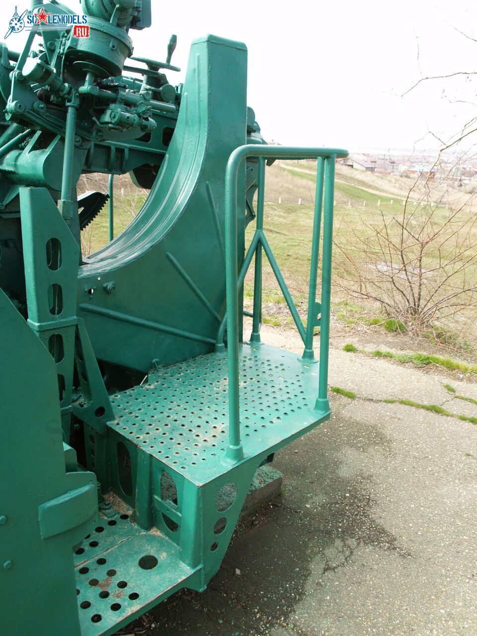 57-mm_AA-gun_82.jpg