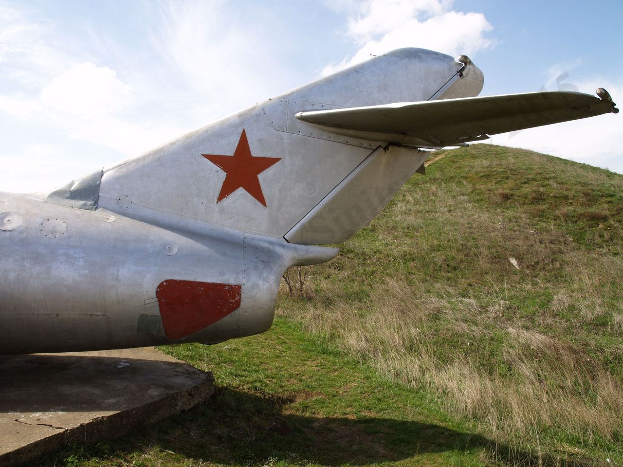 MiG-15UTI_18.jpg