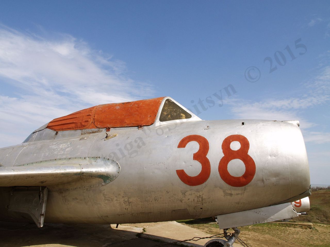 MiG-15UTI_8.jpg