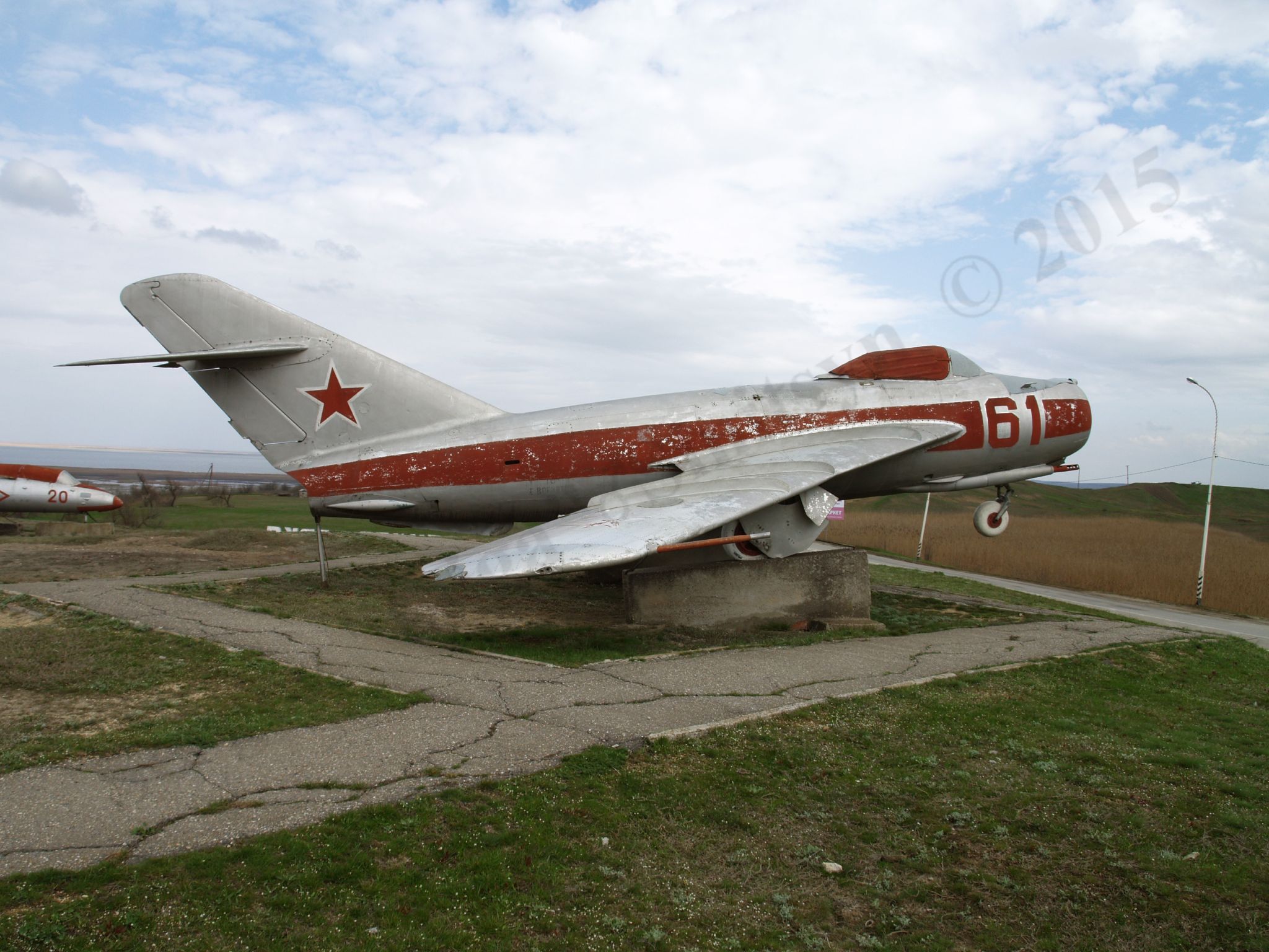 MiG-17_0.jpg