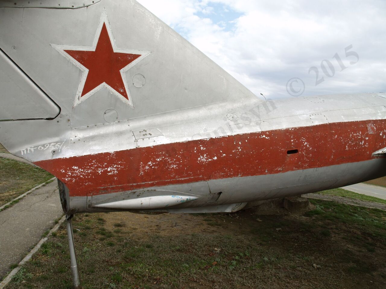 MiG-17_3.jpg