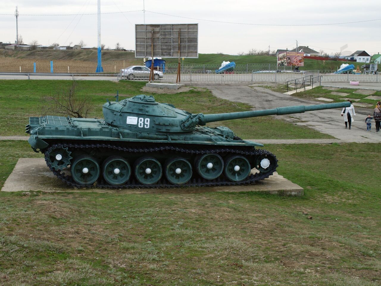 T-72_38.jpg