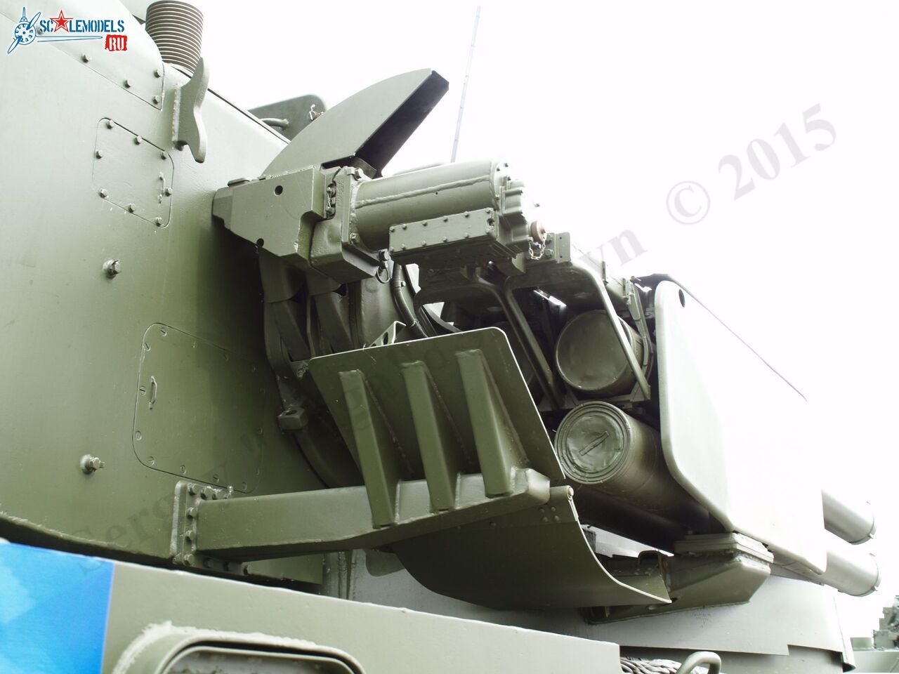 2S6M1_Tunguska-M_13.jpg