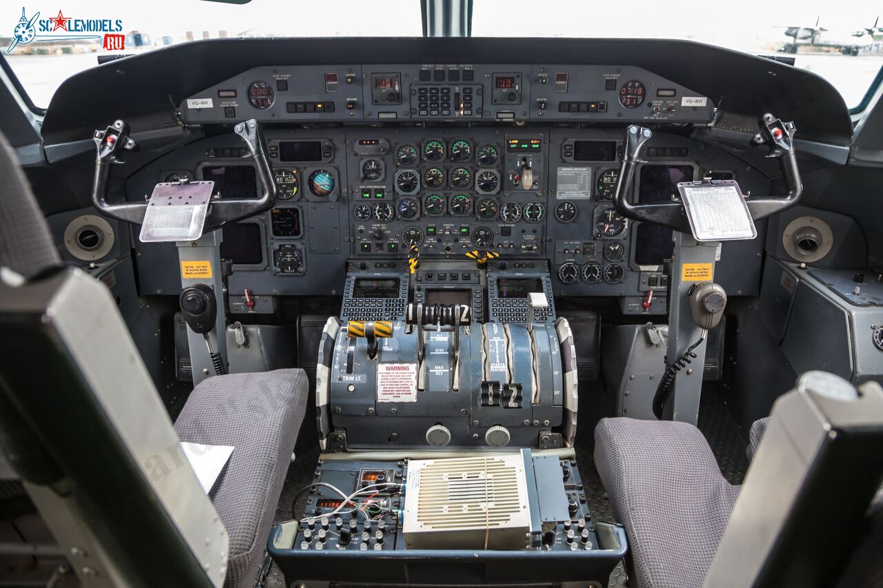 Dash-8-Q300-VQ-BVI_80.jpg