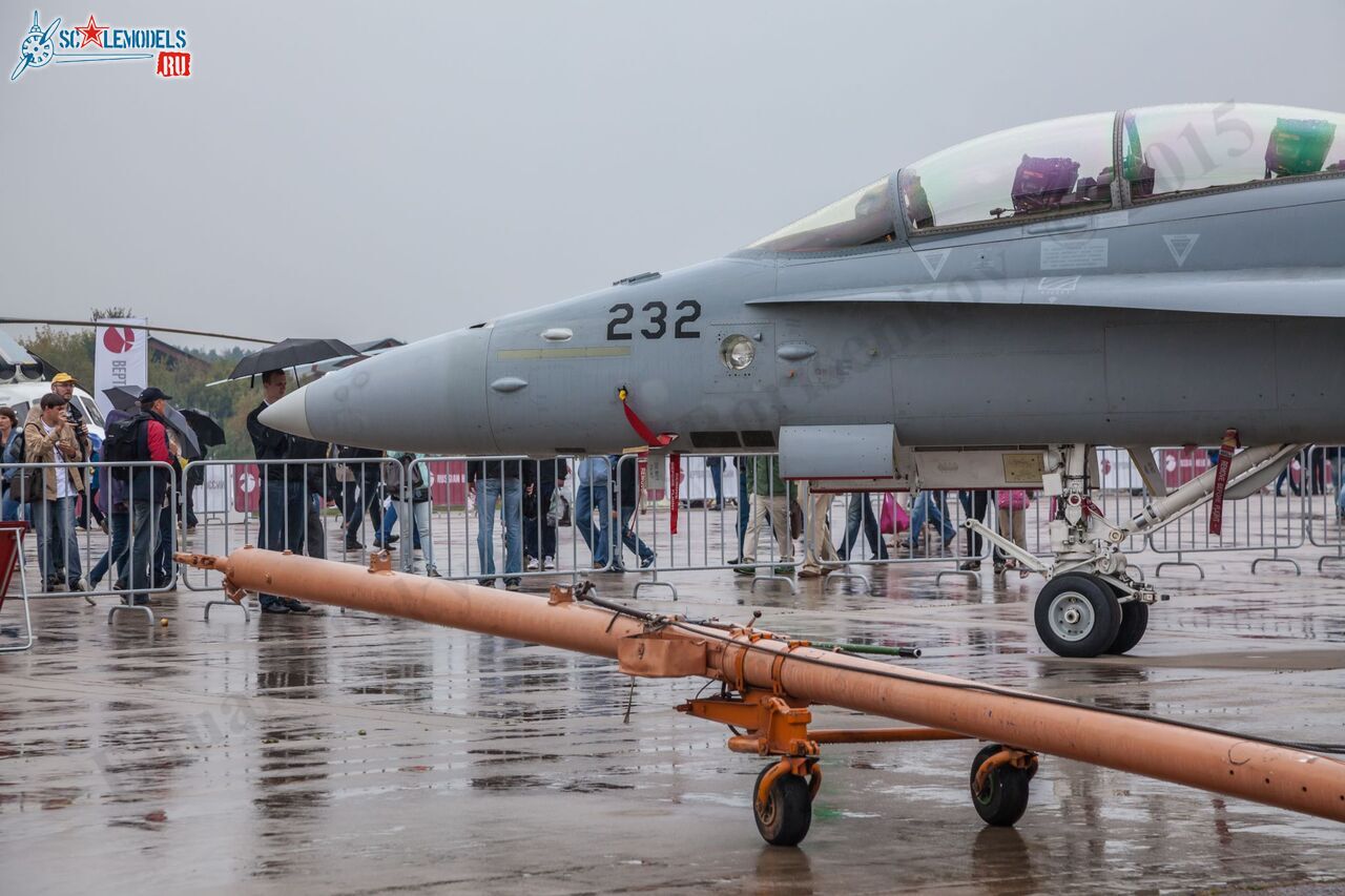 F-18_30.jpg