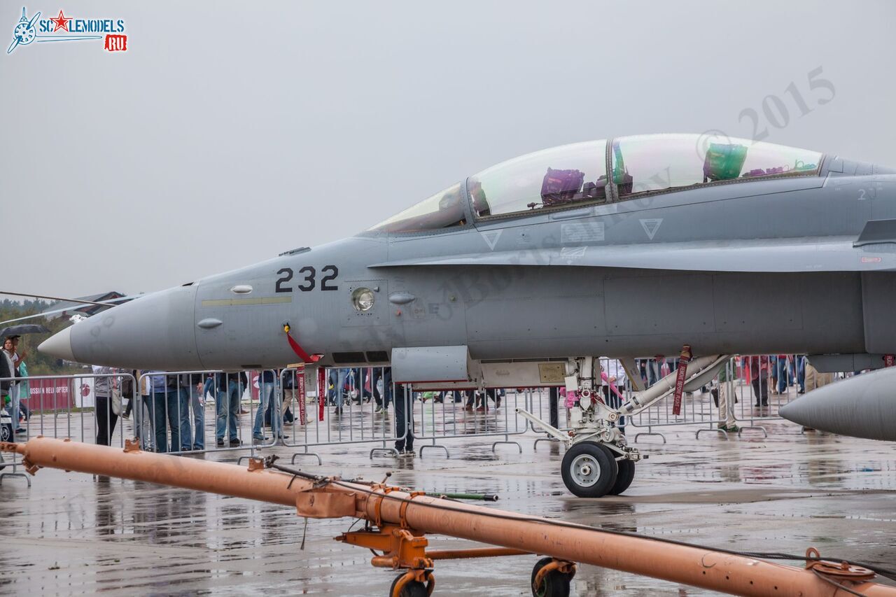 F-18_25.jpg