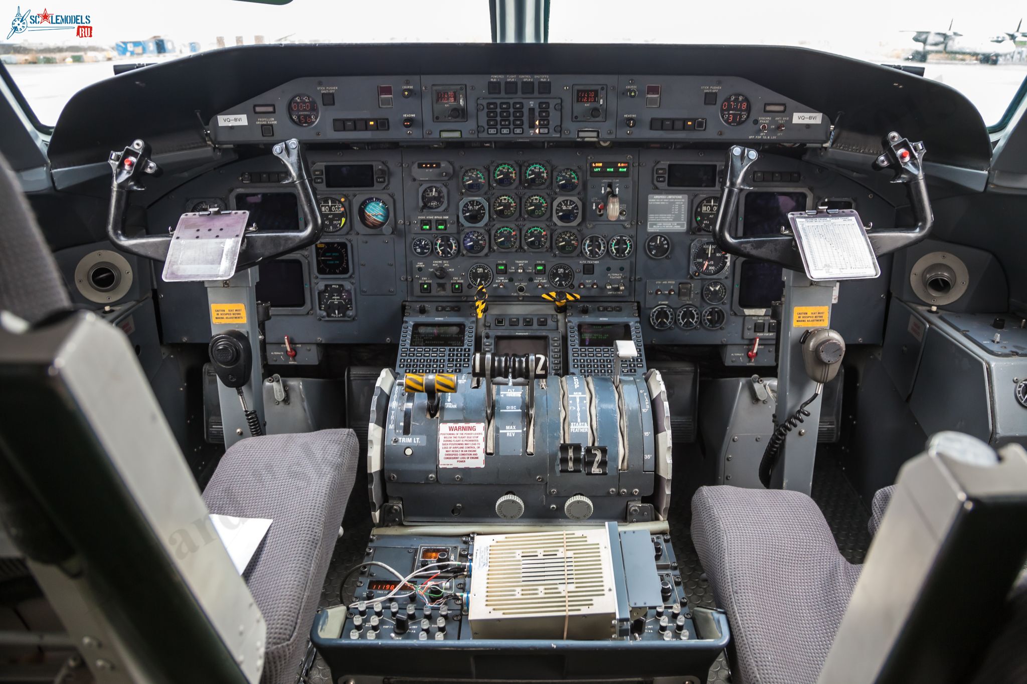 Dash-8-Q300-VQ-BVI_80.jpg
