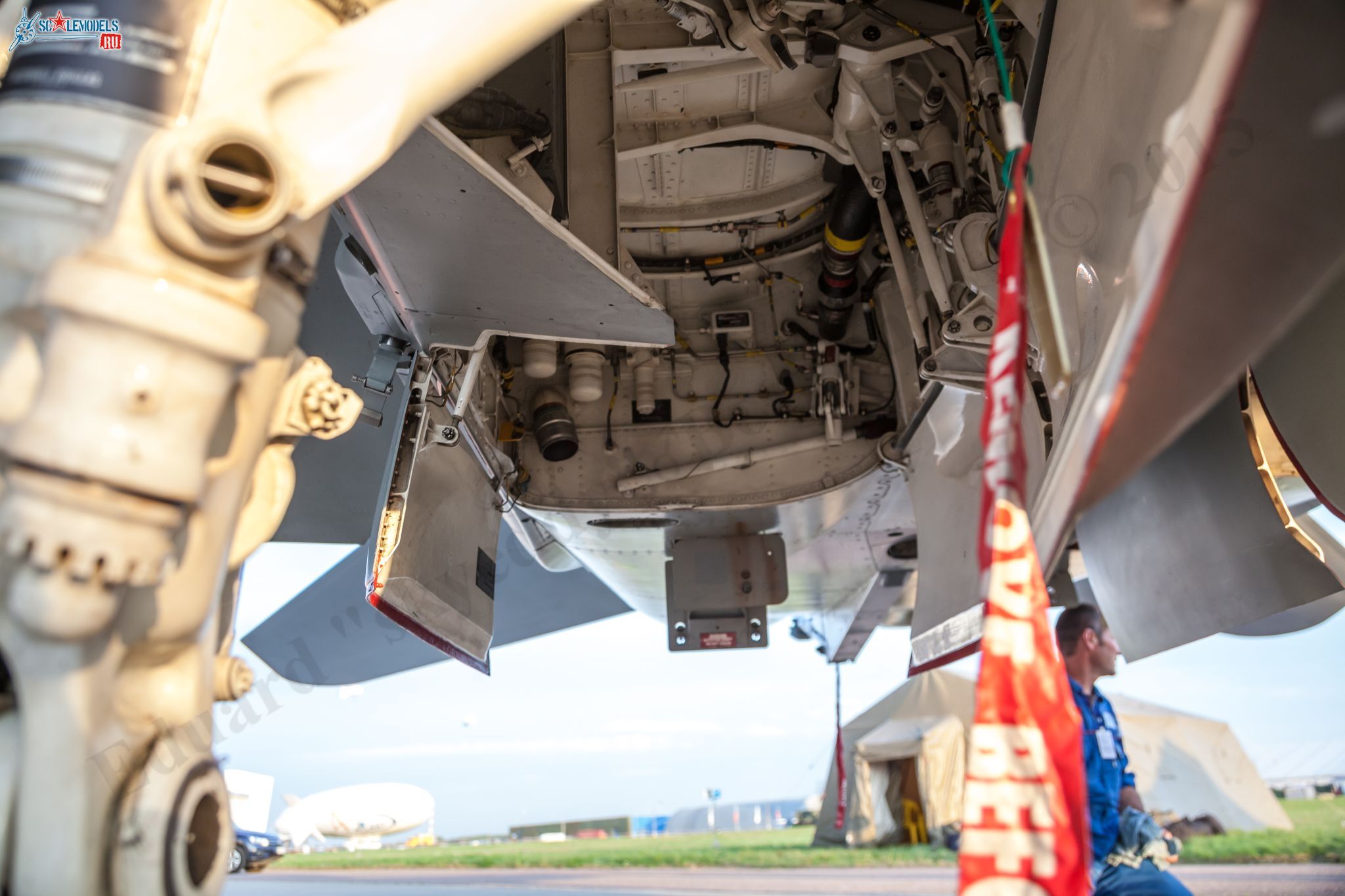 F-18_118.jpg