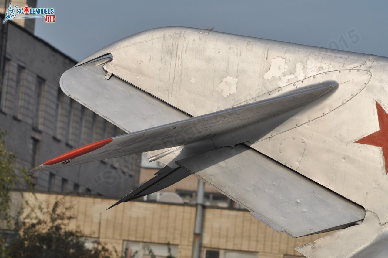 145.jpg