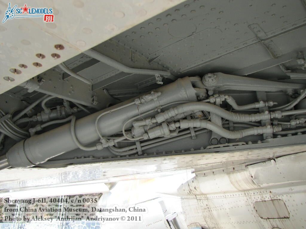 J-6II_0010.jpg