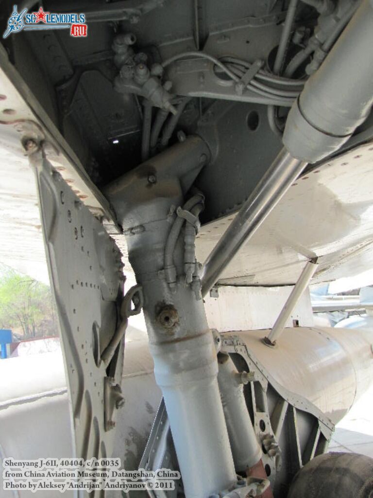 J-6II_0012.jpg