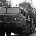 Тягач МАЗ-537Д с транспортно-загрузочной машиной 15У39 для установки ракет РТ-2. 1968 год