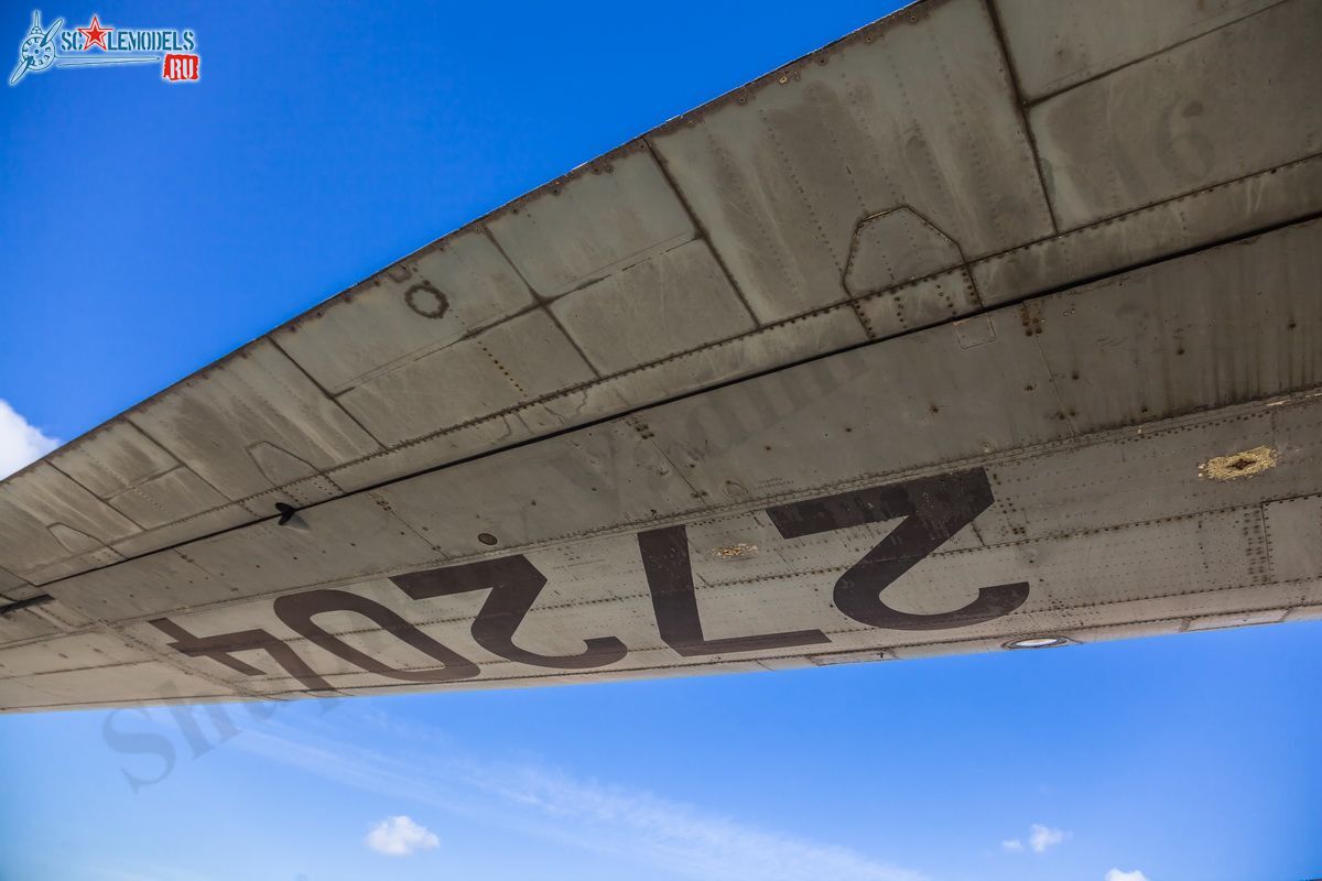 An-8_RA-27204_56.jpg